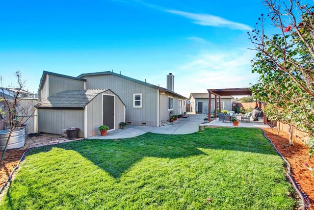 1404 Donner Ct, Suisun City, CA 94585