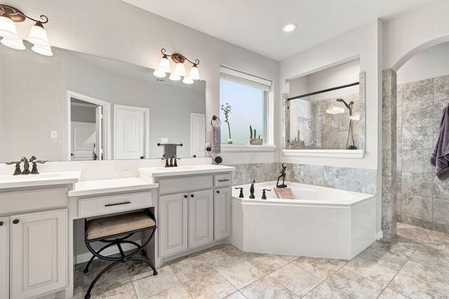 229 White Willow Way, Midlothian, TX 76065