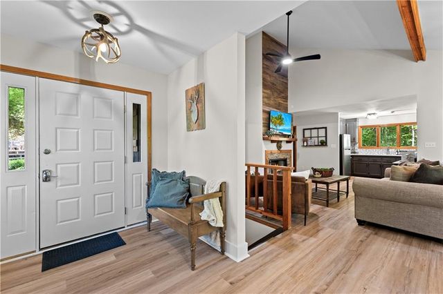 49 Baum Weg, Helen, GA 30545