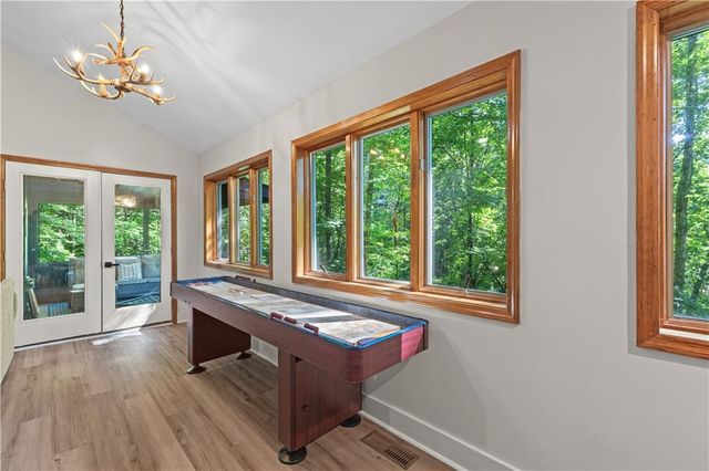 49 Baum Weg, Helen, GA 30545