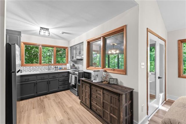 49 Baum Weg, Helen, GA 30545
