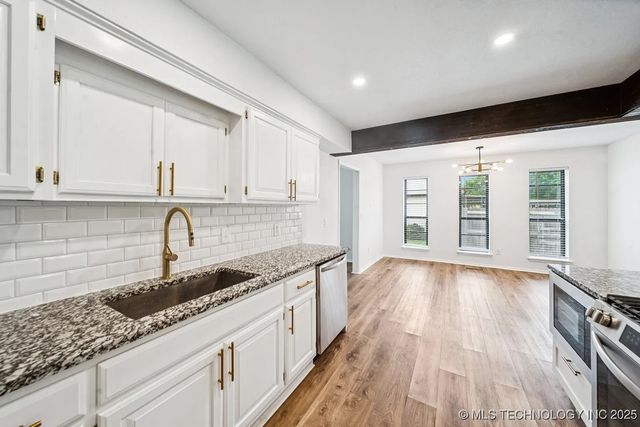 6947 S 30th West Avenue, Tulsa, OK 74132