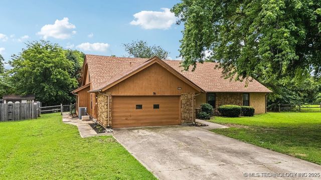 6947 S 30th West Avenue, Tulsa, OK 74132