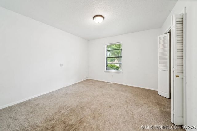 6947 S 30th West Avenue, Tulsa, OK 74132