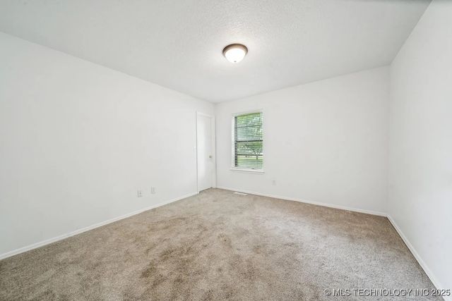 6947 S 30th West Avenue, Tulsa, OK 74132