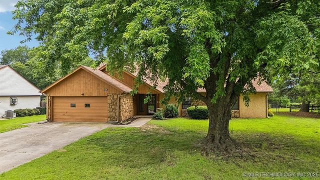 6947 S 30th West Avenue, Tulsa, OK 74132