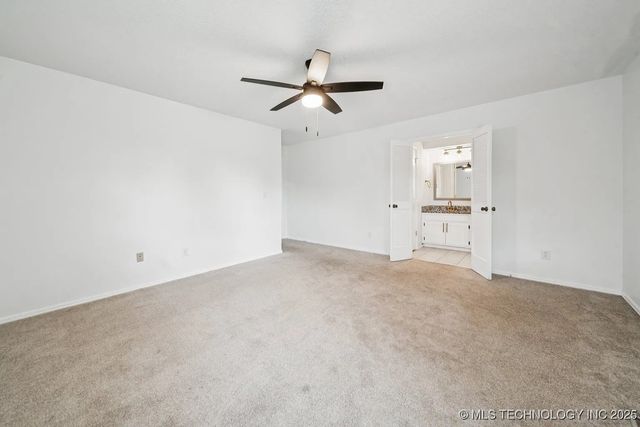 6947 S 30th West Avenue, Tulsa, OK 74132