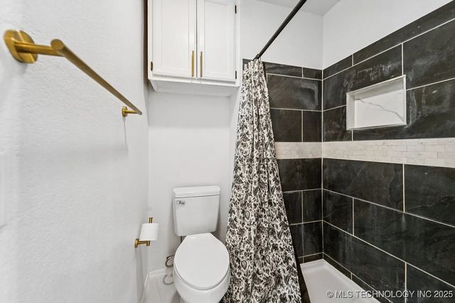 6947 S 30th West Avenue, Tulsa, OK 74132