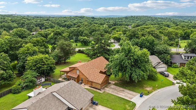 6947 S 30th West Avenue, Tulsa, OK 74132