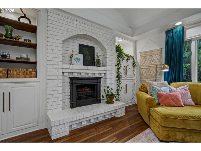 670 PALISADES Dr Se, Salem, OR 97302