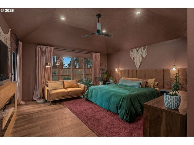 670 PALISADES Dr Se, Salem, OR 97302