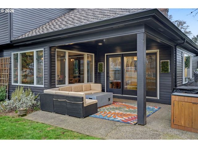 670 PALISADES Dr Se, Salem, OR 97302