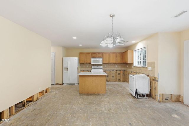 75 Averasboro Drive, Clayton, NC 27520