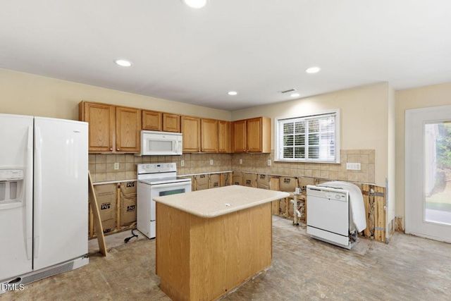 75 Averasboro Drive, Clayton, NC 27520