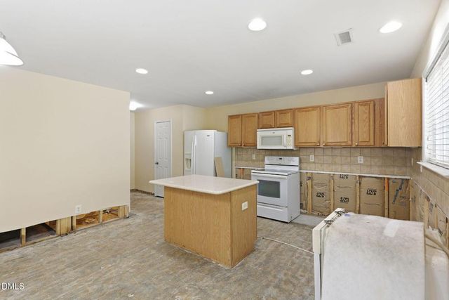 75 Averasboro Drive, Clayton, NC 27520