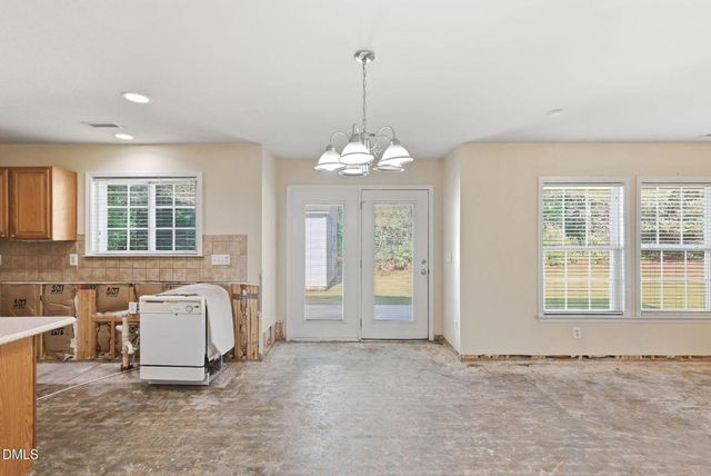 75 Averasboro Drive, Clayton, NC 27520