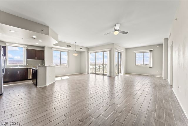 8255 Las Vegas Boulevard 1302, Las Vegas, NV 89123