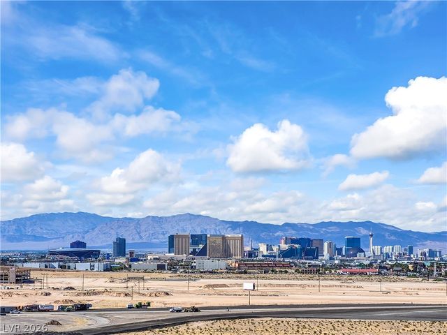 8255 Las Vegas Boulevard 1302, Las Vegas, NV 89123