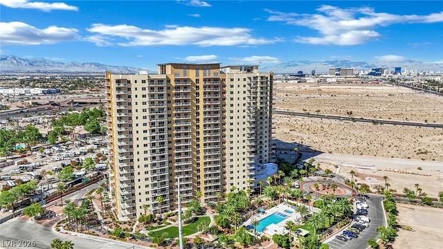 8255 Las Vegas Boulevard 1302, Las Vegas, NV 89123