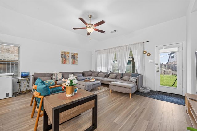 1330 Vinter Meadows Lane, Richmond, TX 77406