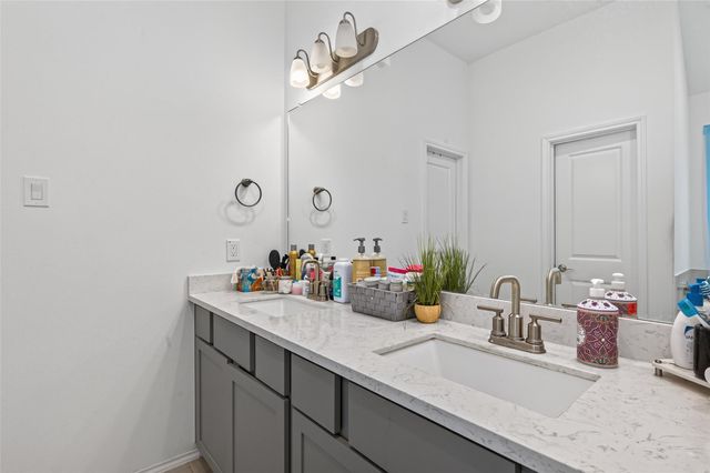 1330 Vinter Meadows Lane, Richmond, TX 77406