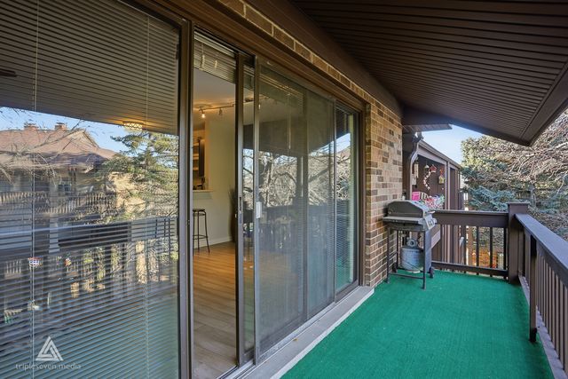 9609 Austin Avenue W3, Oak Lawn, IL 60453