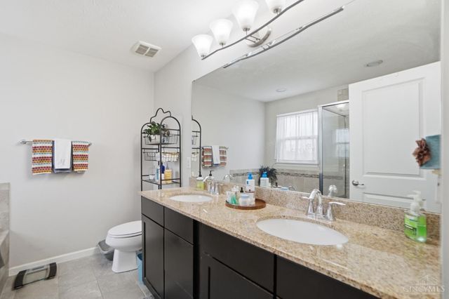 9563 Union Park, West Chester, OH 45069