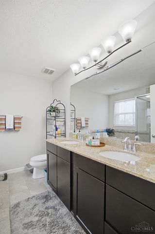 9563 Union Park, West Chester, OH 45069