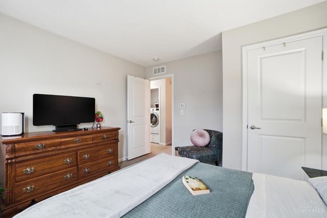 9563 Union Park, West Chester, OH 45069