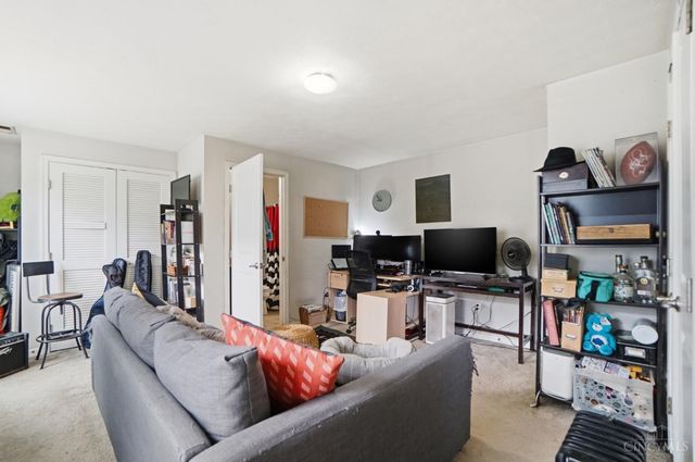 9563 Union Park, West Chester, OH 45069