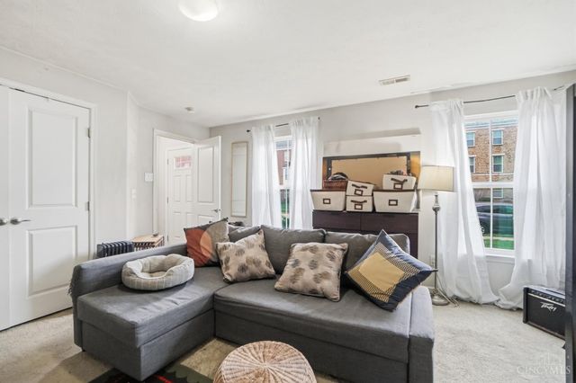 9563 Union Park, West Chester, OH 45069