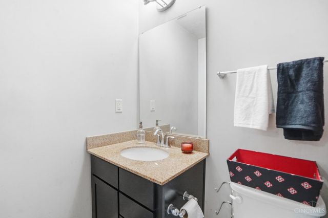 9563 Union Park, West Chester, OH 45069