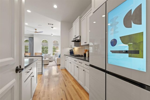1529 Barton Springs RD 2, Austin, TX 78704