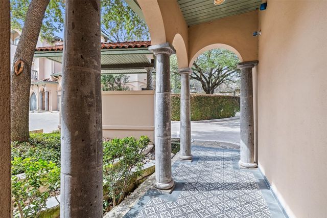 1529 Barton Springs RD 2, Austin, TX 78704
