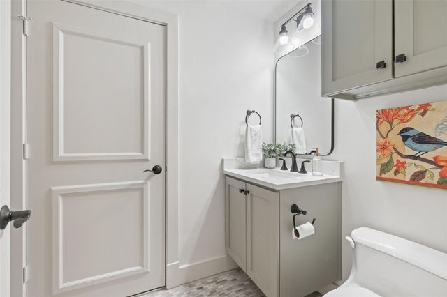 1529 Barton Springs RD 2, Austin, TX 78704