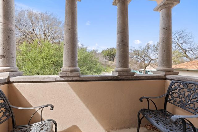 1529 Barton Springs RD 2, Austin, TX 78704