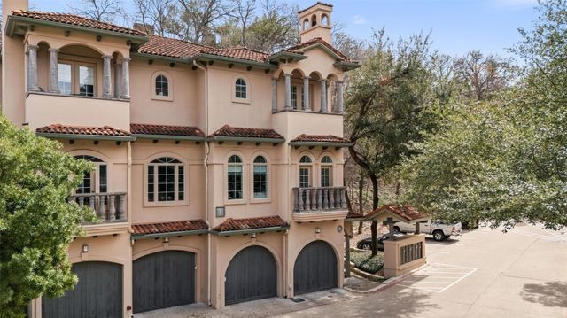 1529 Barton Springs RD 2, Austin, TX 78704