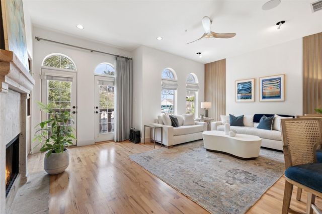 1529 Barton Springs RD 2, Austin, TX 78704
