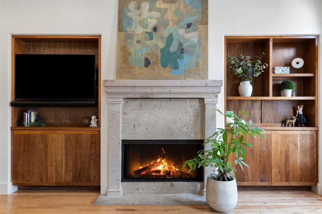 1529 Barton Springs RD 2, Austin, TX 78704