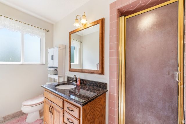 822 E SKYLARK DR, Spanish Fork, UT 84660