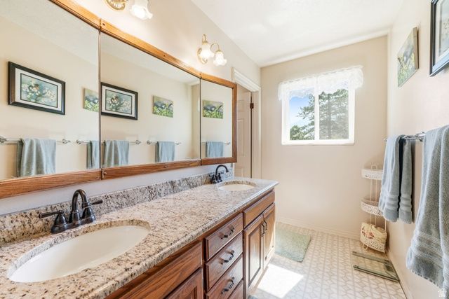 822 E SKYLARK DR, Spanish Fork, UT 84660