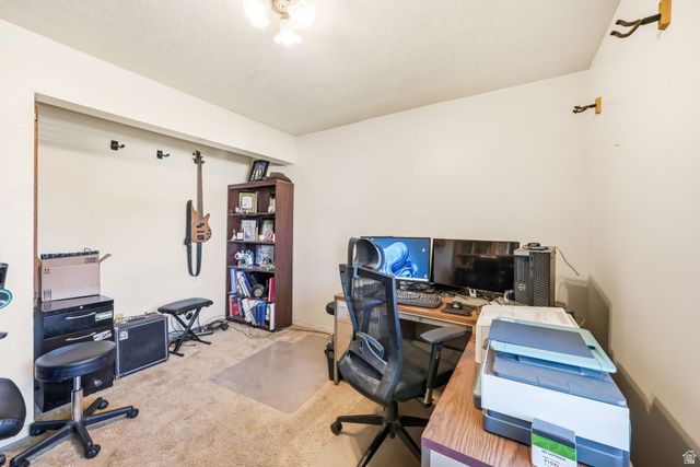 822 E SKYLARK DR, Spanish Fork, UT 84660