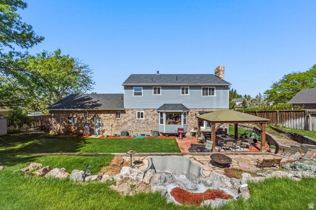 822 E SKYLARK DR, Spanish Fork, UT 84660