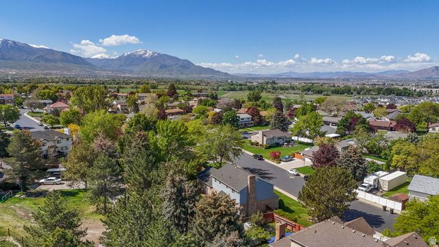 822 E SKYLARK DR, Spanish Fork, UT 84660