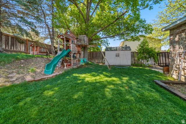 822 E SKYLARK DR, Spanish Fork, UT 84660