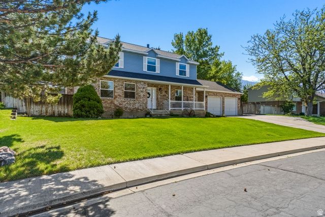 822 E SKYLARK DR, Spanish Fork, UT 84660