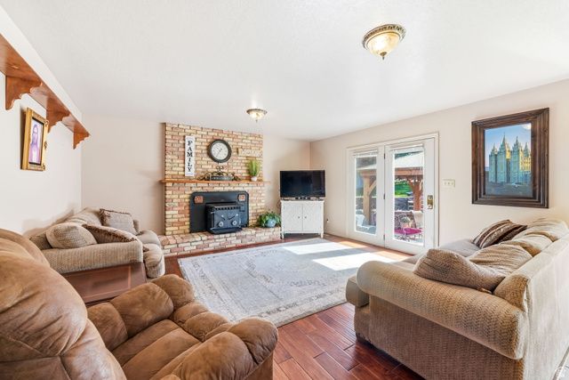 822 E SKYLARK DR, Spanish Fork, UT 84660