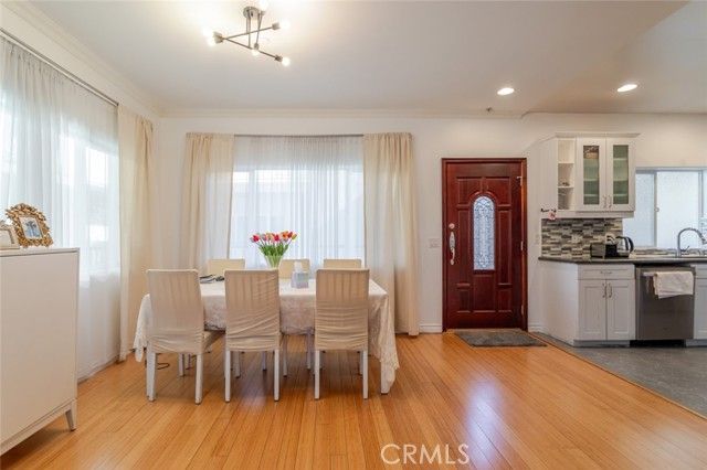 626 E Orange Grove Avenue 204, Burbank, CA 91501