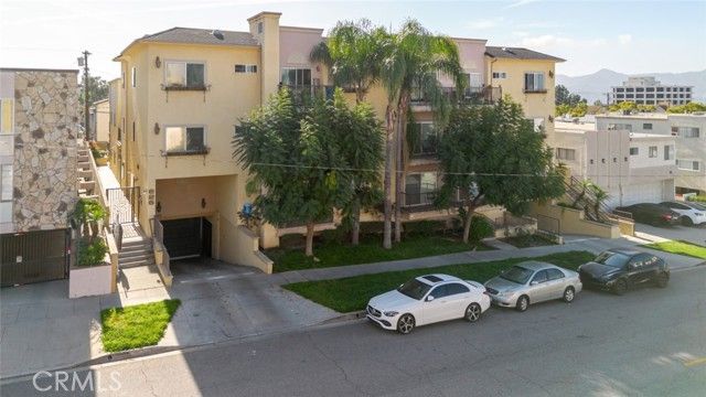 626 E Orange Grove Avenue 204, Burbank, CA 91501