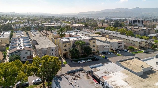 626 E Orange Grove Avenue 204, Burbank, CA 91501